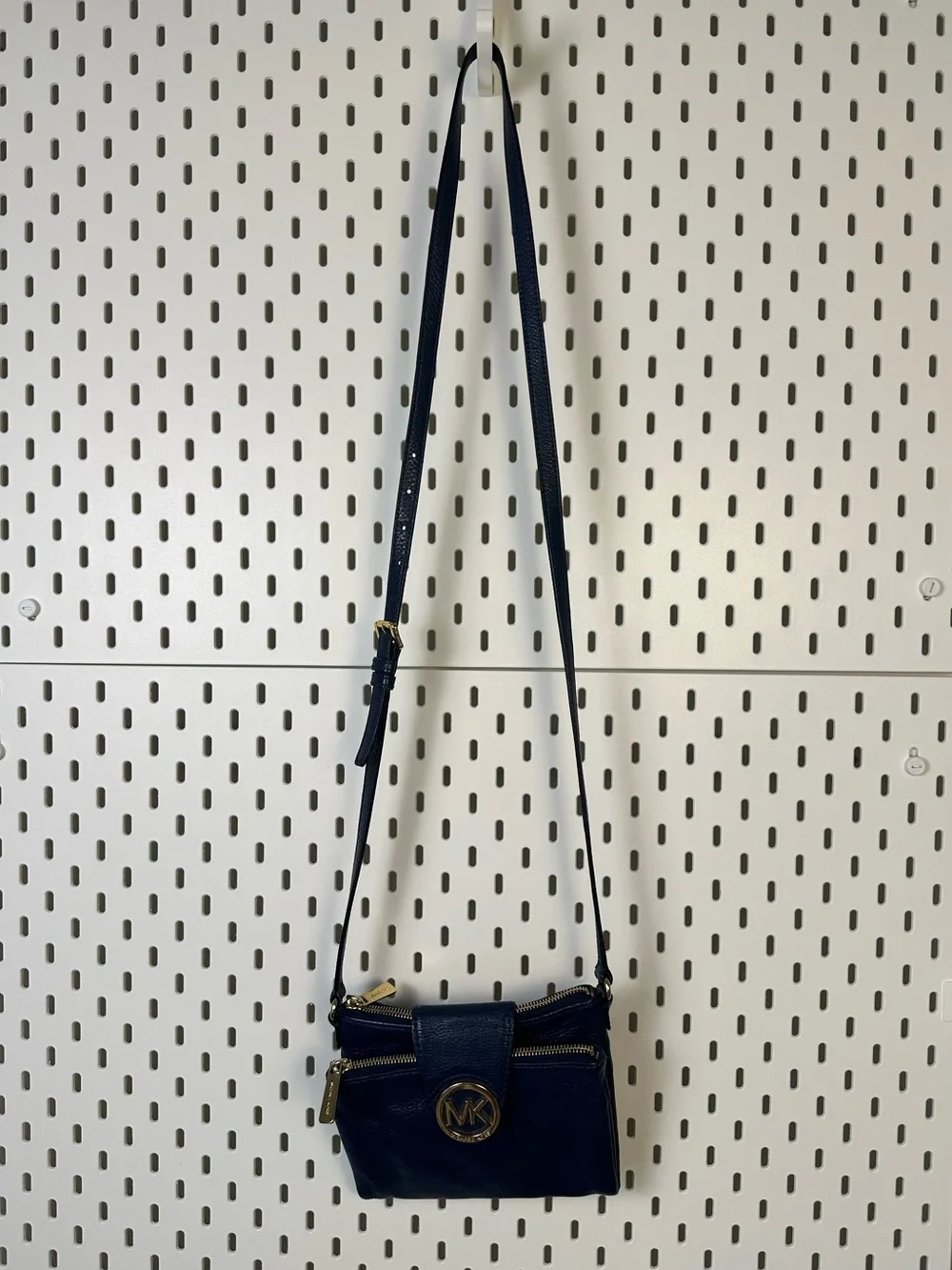 Michael Kors Fulton Crossbody Bag in Dark Blue Pebble Leather